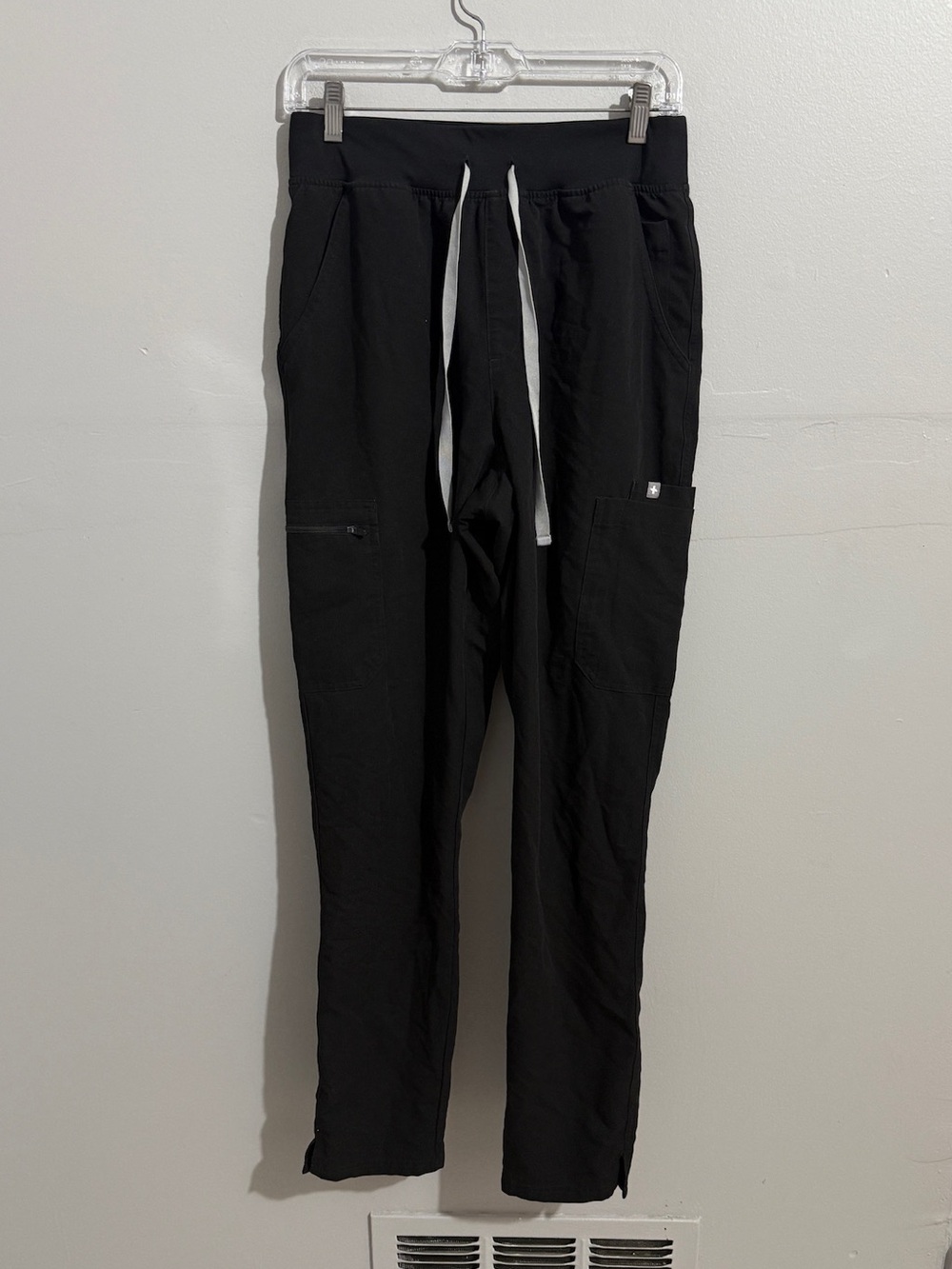 FIGS High Waisted Yola Scrub Pants Womens Medium Tall Black Cargo Drawstring
